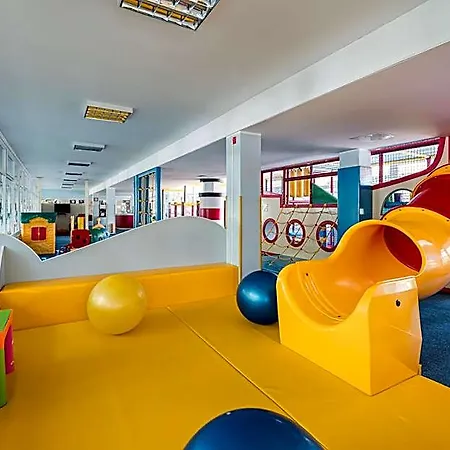 Osrodek Jantar Rewita * הל